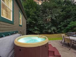 10 Locust Lane | Sleeps 32, Pool, Hot Tub, 15 BDRM - Image 4