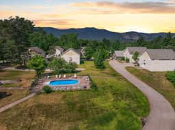 52-1 Locust Lane | Views, Pool, Hot Tub, 6 Bedroom - Image 2