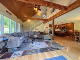 Black Mountain Ski in/out Home | Views + Hot tub! - Image 4