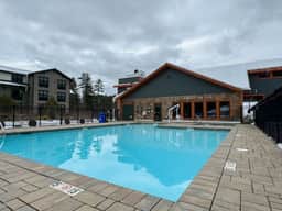 Cranmore Escape | Modern, Walk to Town, Pool! - Image 4