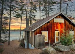 Gorgeous Family Lakefront Cabin | Incredible Views - Image 2