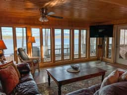 Gorgeous Family Lakefront Cabin | Incredible Views - Image 3
