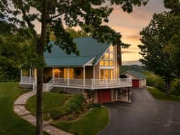 Highpoint Hideaway | Incredible Views on 5 Acres - Image 5