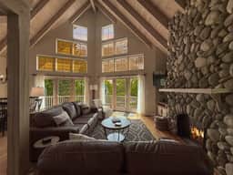 Highpoint Hideaway | Incredible Views on 5 Acres - Image 4