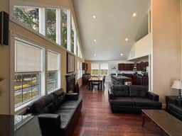 Locust Lodge #3 | 18 Beds, Sleeps 28, HotTub, Pool - Image 5