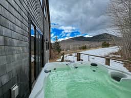Mountain Villa | Mt. Washington Views | HotTub - Image 4