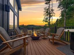 Northern Luxe | Brand New, Views, Hot tub, Games - Image 3