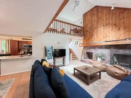 Pine Top Lodge | Spacious Family Home with a Pool! - Image 5