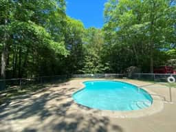 Pine Top Lodge | Spacious Family Home with a Pool! - Image 4