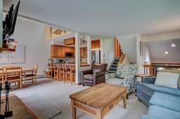 Ski-in/Ski-out Slopeside Attitash Family Home - Image 3