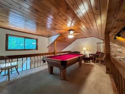 Stonehurst Hideaway | Prime Location + Pool Table - Image 5