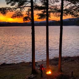 The Bellemark | Lakefront Cabin + Incredible Views - Image 4