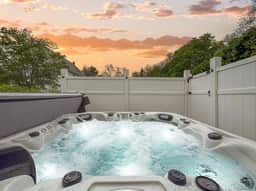 The Conway Meeting House + Church | 10 BDRM + Pond - Image 2