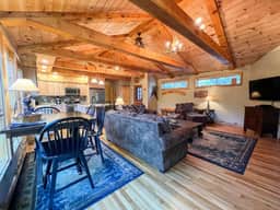 The Cranmore Mountain Cabin | Walk to North Conway - Image 4