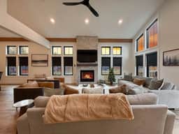 The Timberline | Mountain Luxury + Hot Tub - Image 3