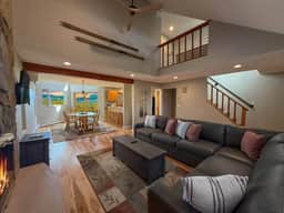 Vista Ridge | Mountain Escape, Majestic Views + AC - Image 2