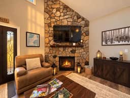 The Après House | Cranmore, Hot Tub, North Conway - Image 5