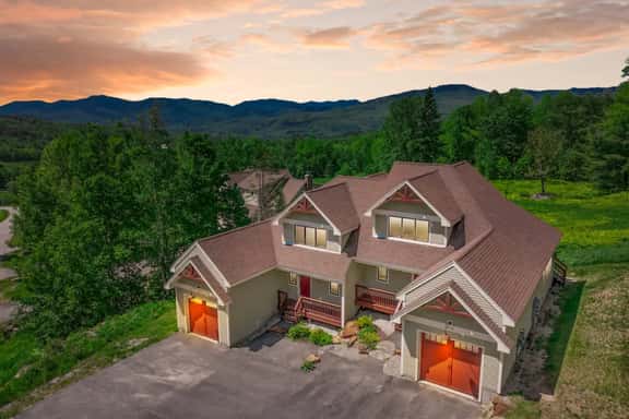 Black Mountain Ski in/out Home | Views + Hot tub! - Image 1