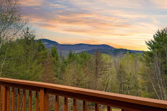 Mountain Viewpoint | Retreat Close to all the Fun - Image 1