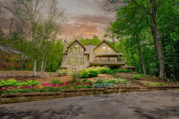 The Saco Getaway | River Access | Hot Tub - Image 1