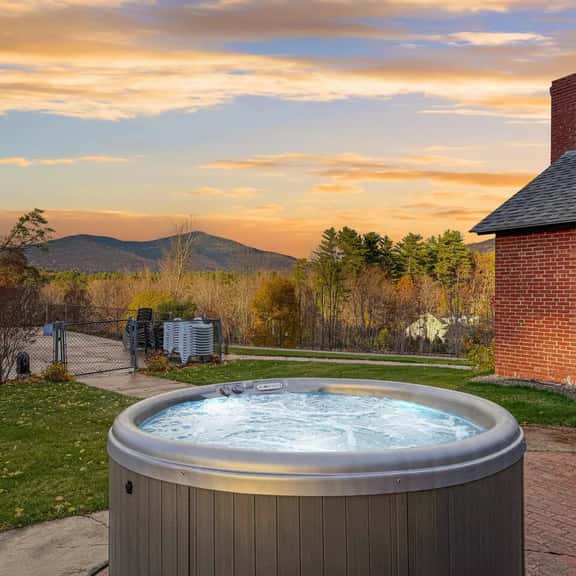 70 Locust Lane | Pool, Hot Tub, Sleeps 13, 6 BDRM - Image 1