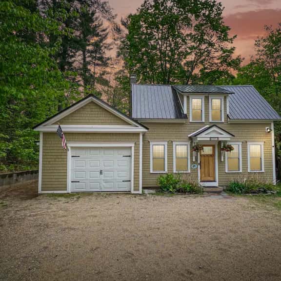 Cozy Home, Walk to N. Conway VLG and Cranmore Fun! - Image 1