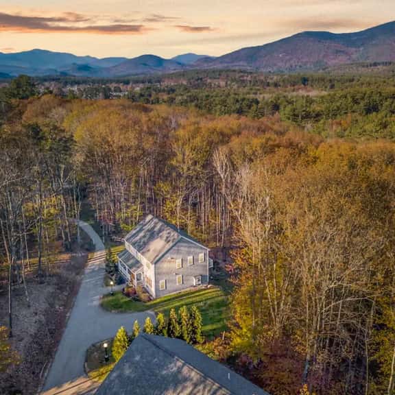 Gorgeous N. Conway Home - Minutes to Downtown - Image 1