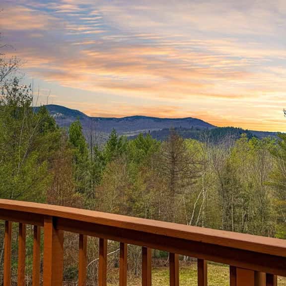 Mountain Viewpoint | Retreat Close to all the Fun - Image 1