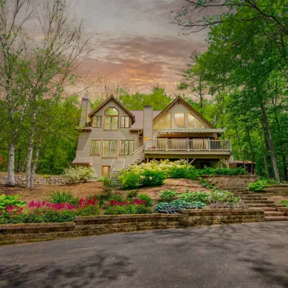 The Saco Getaway | River Access | Hot Tub - Image 1