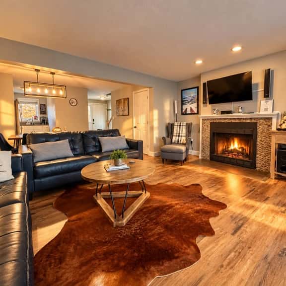 The Hawk Haven | Spacious, Game Room, Trail Access - Image 1
