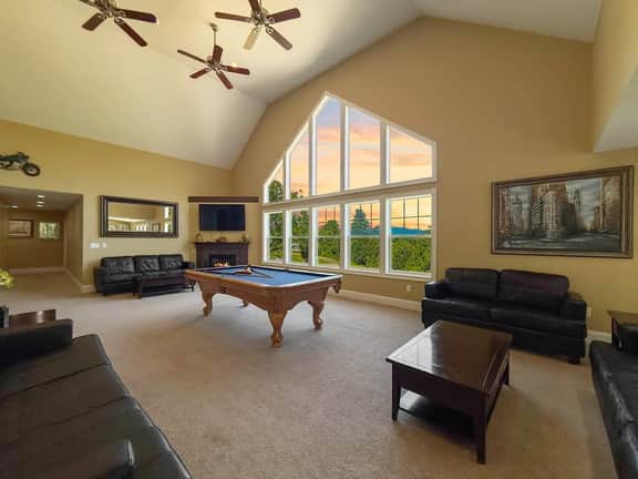 92 Locust Lane | 16 BDRMS, Sleeps 34, Pool, HotTub - Image 4