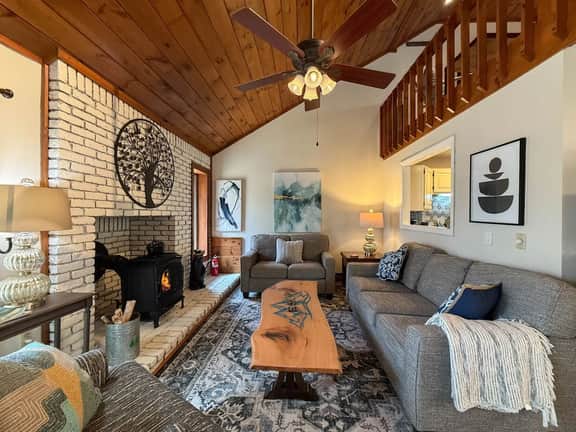 Beary Happy Place| Modern & Close to Downtown - Image 5