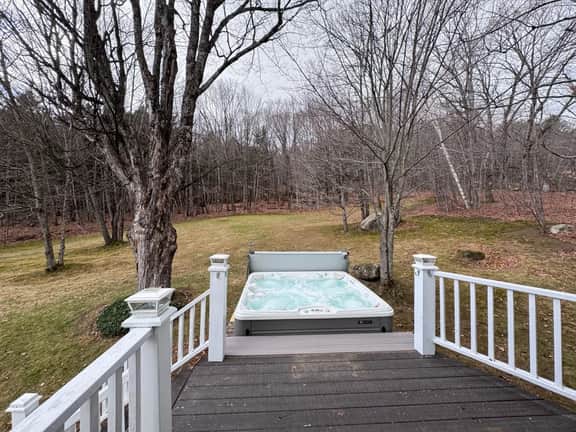 Carter Notch Inn | Hot Tub | 9BDRM | Sleeps 25 - Image 3