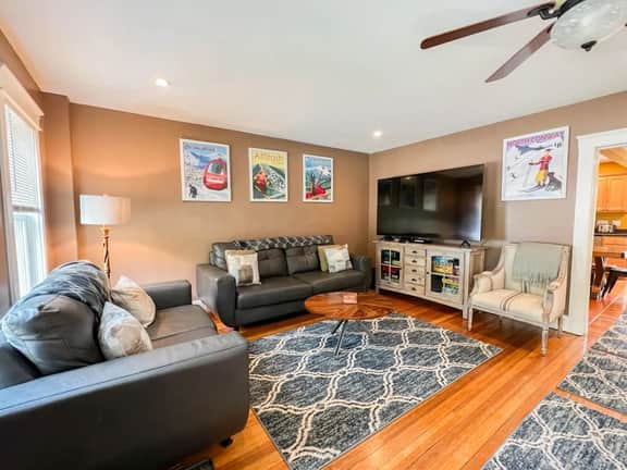 Cozy Home, Walk to N. Conway VLG and Cranmore Fun! - Image 4
