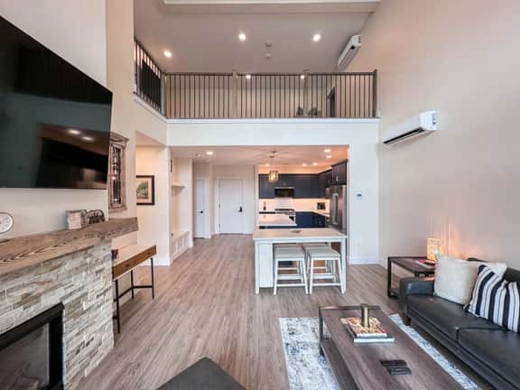 Cranmore Escape | Modern, Walk to Town, Pool! - Image 2