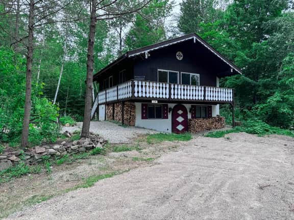 Family Chalet Near Story Land | Private Hot Tub! - Image 5