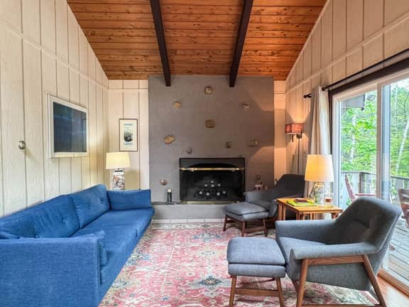 Family Chalet Near Story Land | Private Hot Tub! - Image 4