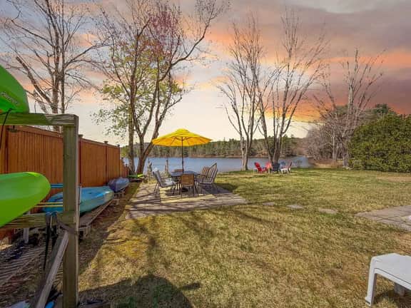 Loon's Lookout | Relaxing Waterfront Retreat - Image 5
