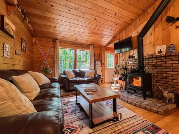 MOOSE CABIN | 5-Star Maine Experience | Hot Tub - Image 3