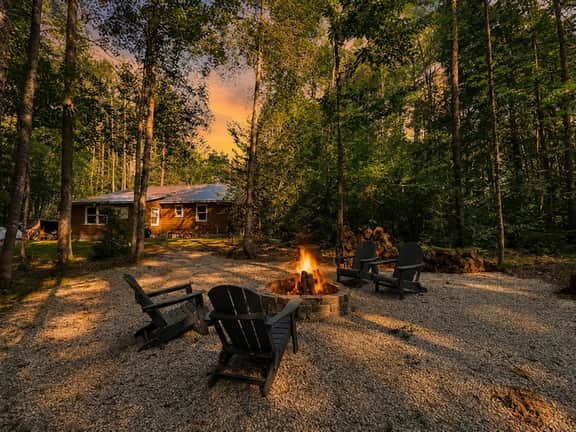 MOOSE CABIN | 5-Star Maine Experience | Hot Tub - Image 5