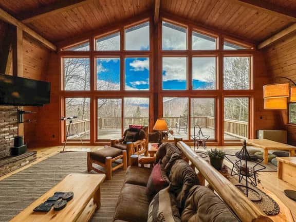 Mountain Villa | Mt. Washington Views | HotTub - Image 5