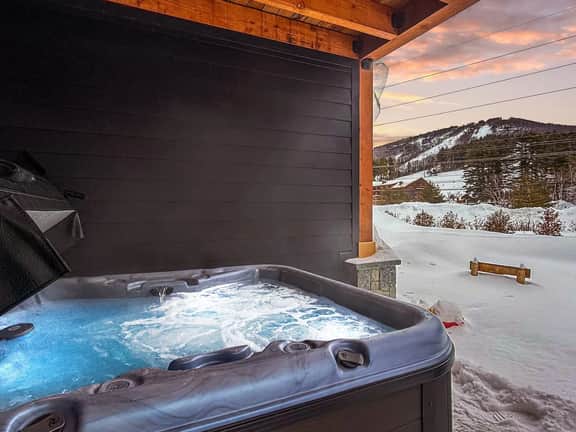 Nordfjell | Upscale 5 Bedroom, Hot Tub, Views - Image 4