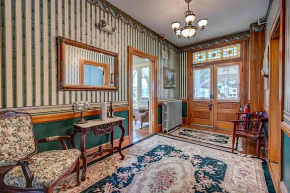 North Conway Getaway | Hot Tub, Pool & Sleeps 25! - Image 5