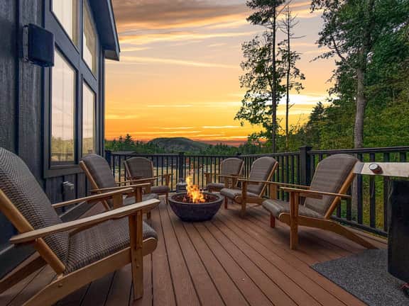 Northern Luxe | Brand New, Views, Hot tub, Games - Image 3
