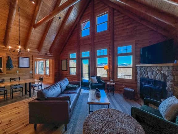 Peak View Cabin | Views | Spacious | 23 Acres - Image 4