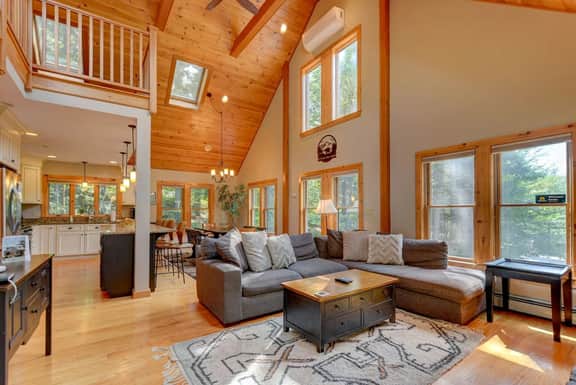 The Falcon Haus | Relaxing Escape with Hot Tub - Image 2