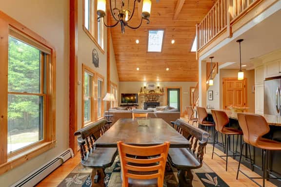 The Falcon Haus | Relaxing Escape with Hot Tub - Image 4