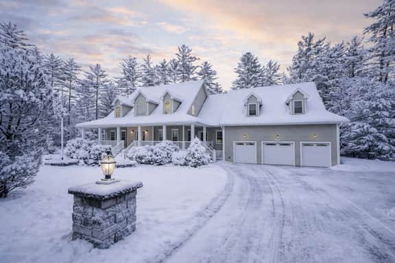 The Great Escape | 6100 ft.² | Theater | Hot Tub - Image 2