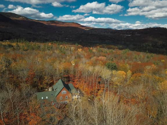 The Ledges Estate | 4100 ft.² Luxe Mountain Home - Image 4