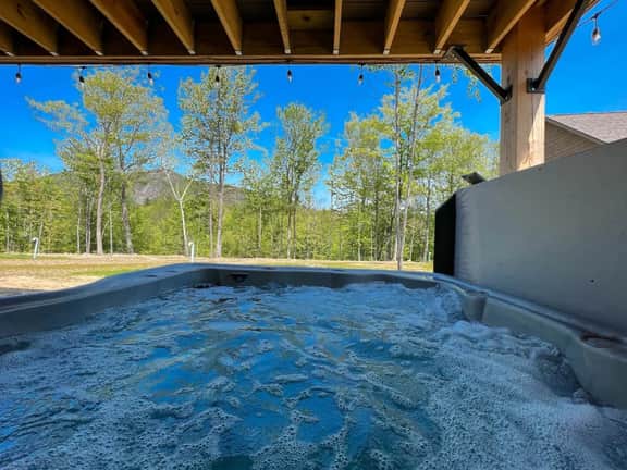 The Ledgeview Lodge | Brand New, Hot tub, Views - Image 5